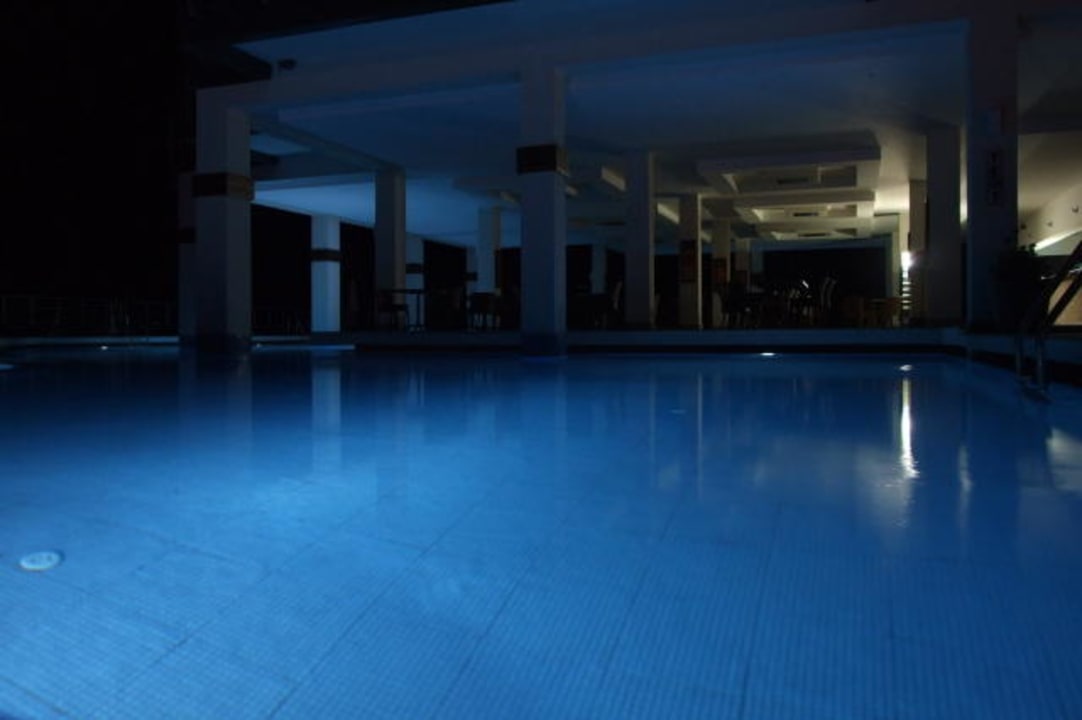 Basen dla dorosłych Aria Claros Beach & Spa Resort