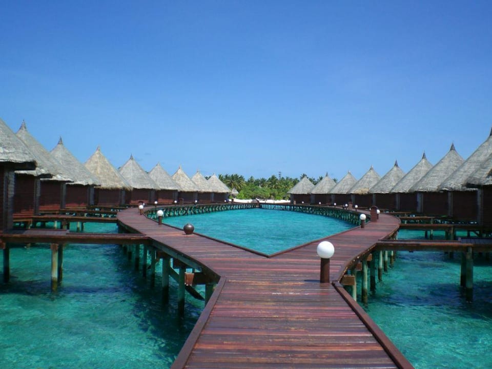 Waterbungis Angaga Island Resort