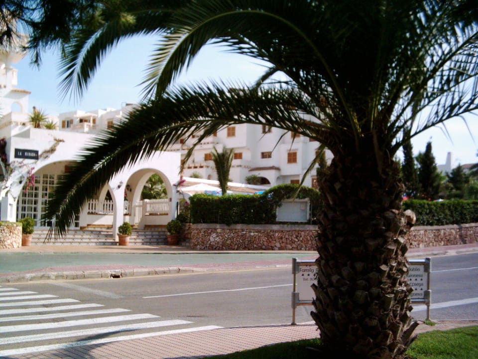 Eingang zum Hotel Gavimar La Mirada Club Resort