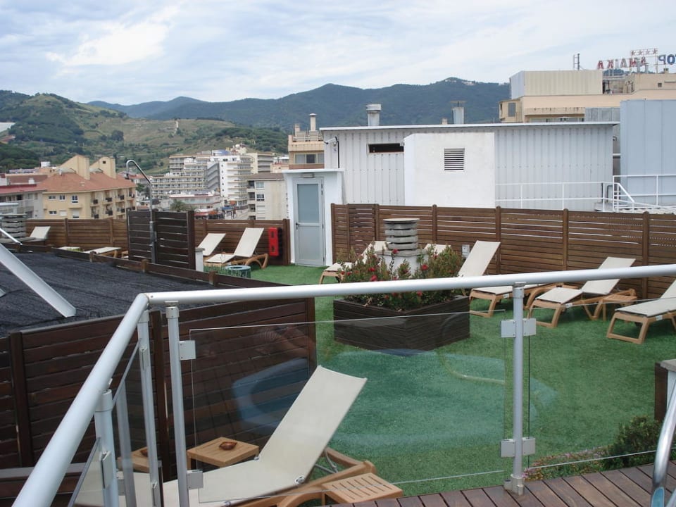 Dachterrasse mit Whirlpools Hotel GHT Maritim