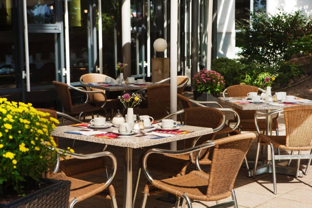 Terrasse IntercityHotel Magdeburg