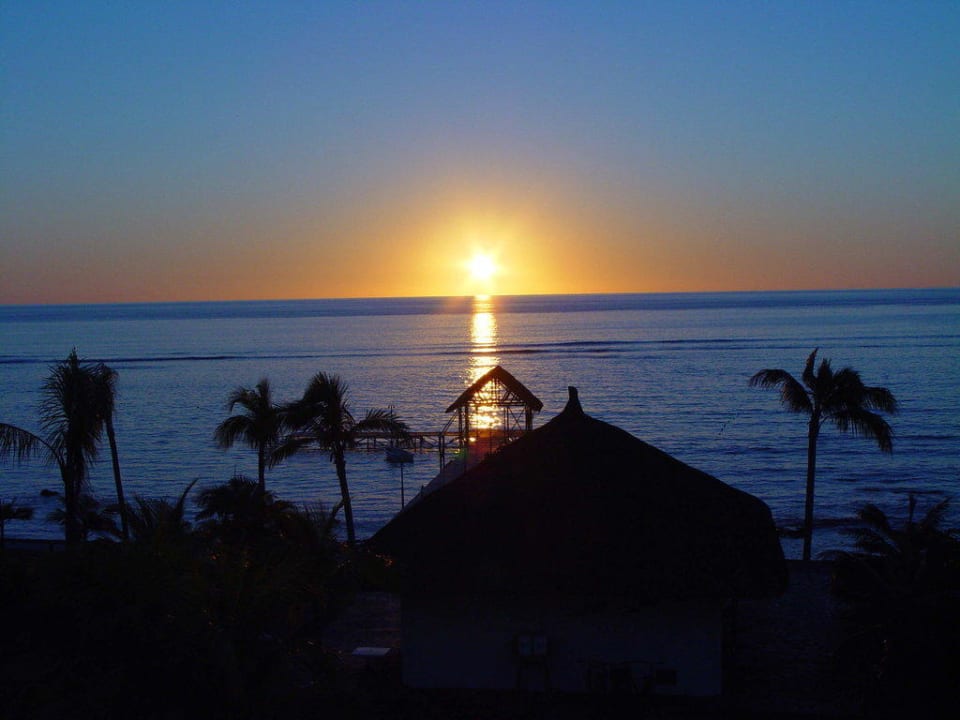 Sunset Le Meridien Ile Maurice