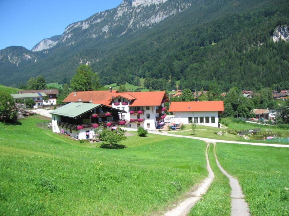 Hotel in der Mittagssonne Naturhotel Reissenlehen