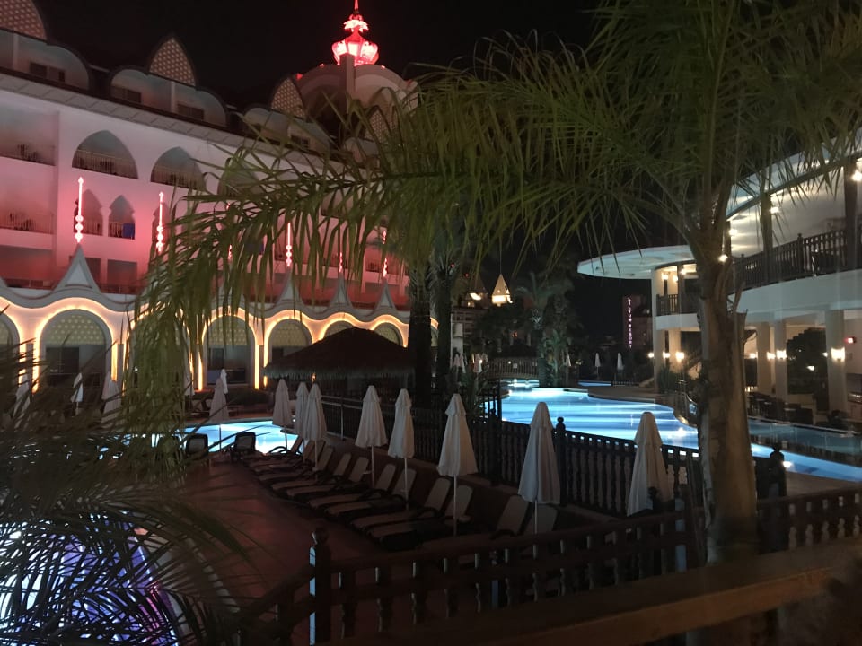 Sonstiges Well Palace Side