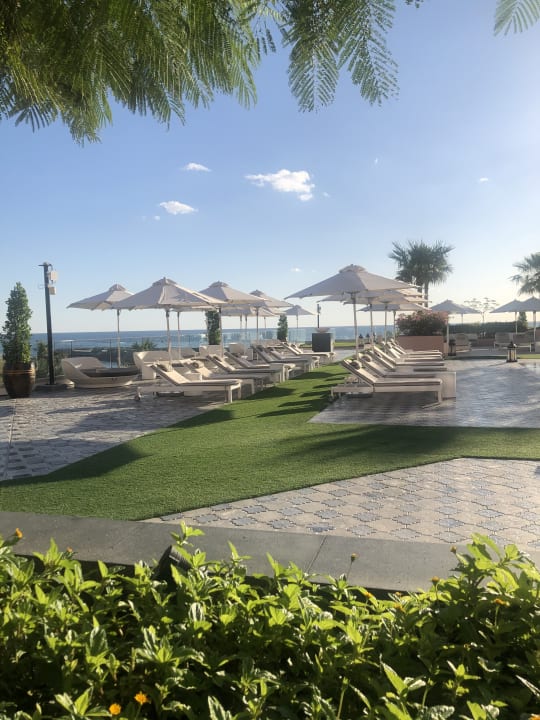 Pool Fairmont Fujairah Beach Resort