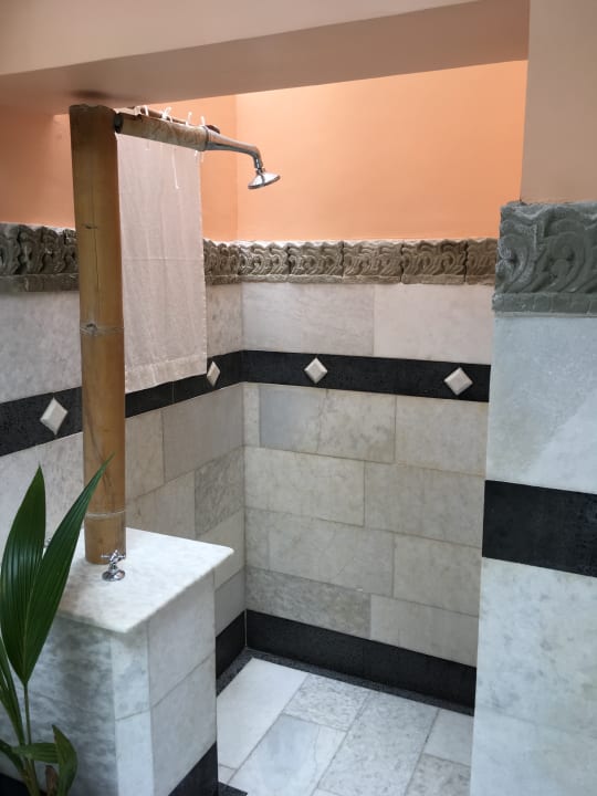 Zimmer Hotel Sandoway Resort