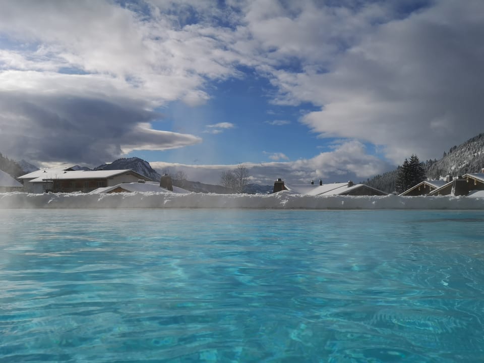 Pool Panoramahotel Oberjoch