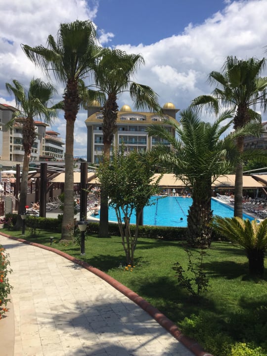 Blick zum Hotel Aydinbey Kings Palace & Spa