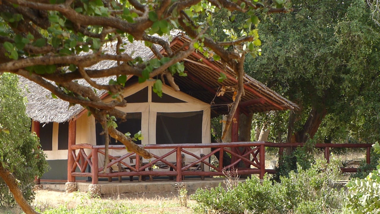 Zelt mit Terrasse Hotel Ndololo Safari Camp