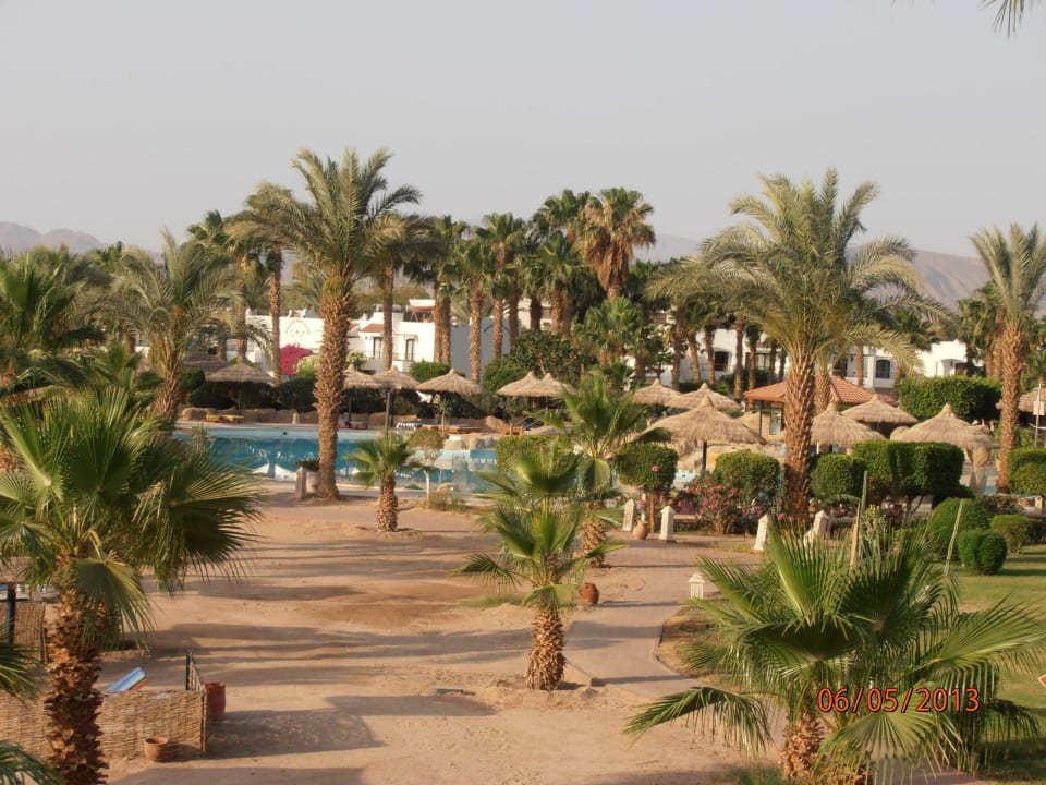 Strand Lotus Bay Beach Resort