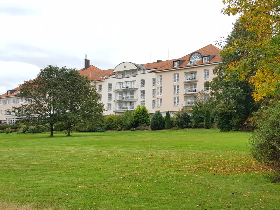 Außenansicht Golf & Sporthotel Wiesensee
