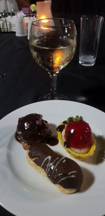 Gastro Blue Waters Club