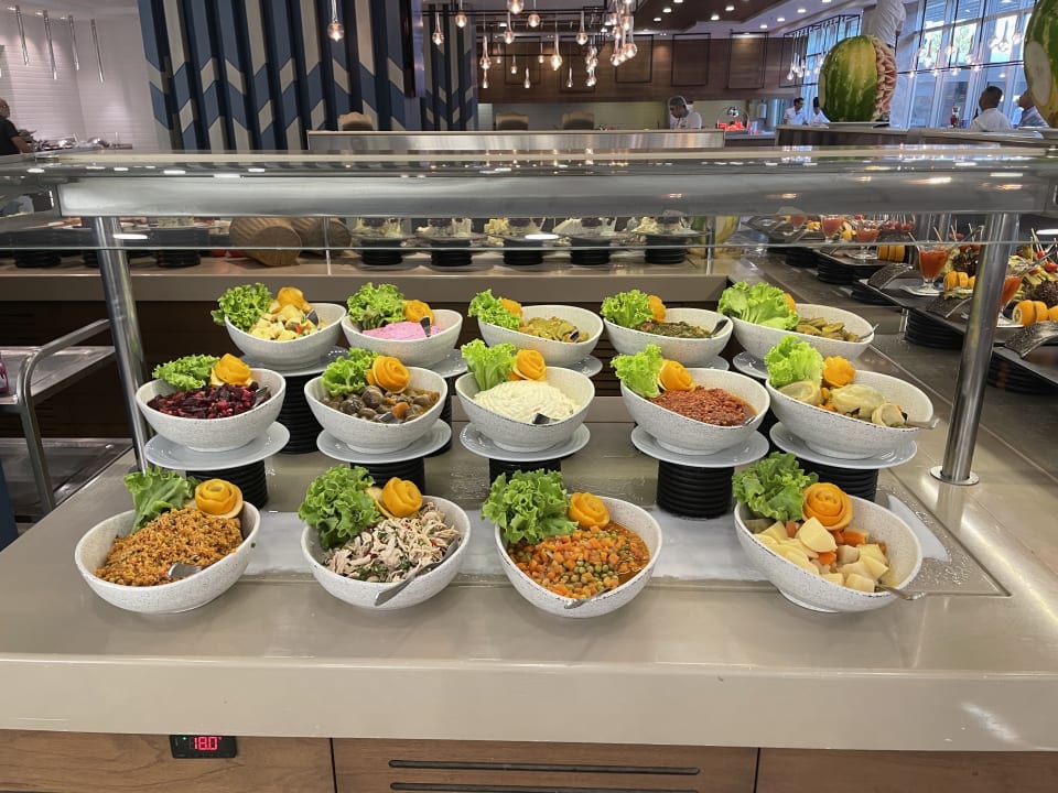 Gastro Saturn Palace Resort Hotel