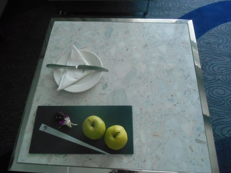 Tägliches Obst Hotel Le Meridien Al Aqah Beach Resort