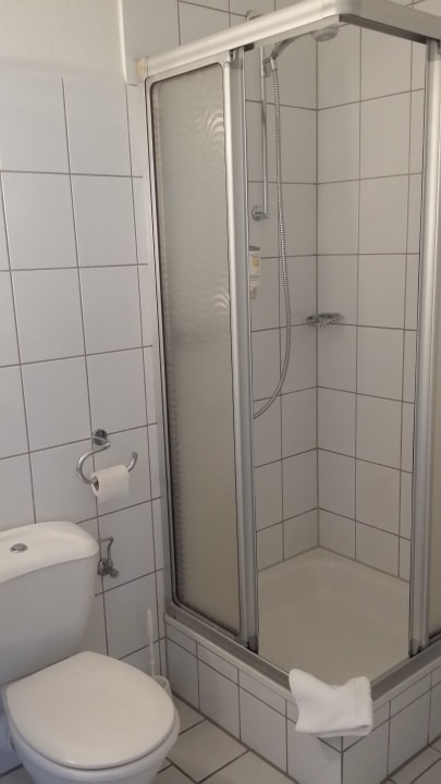 Badtasse floss nicht ab ... Hotel Alte Redaktion