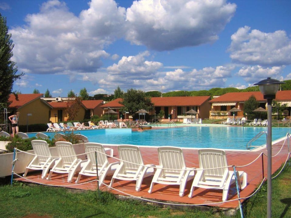 Poolanlage Villaggio Turistico Mare Si