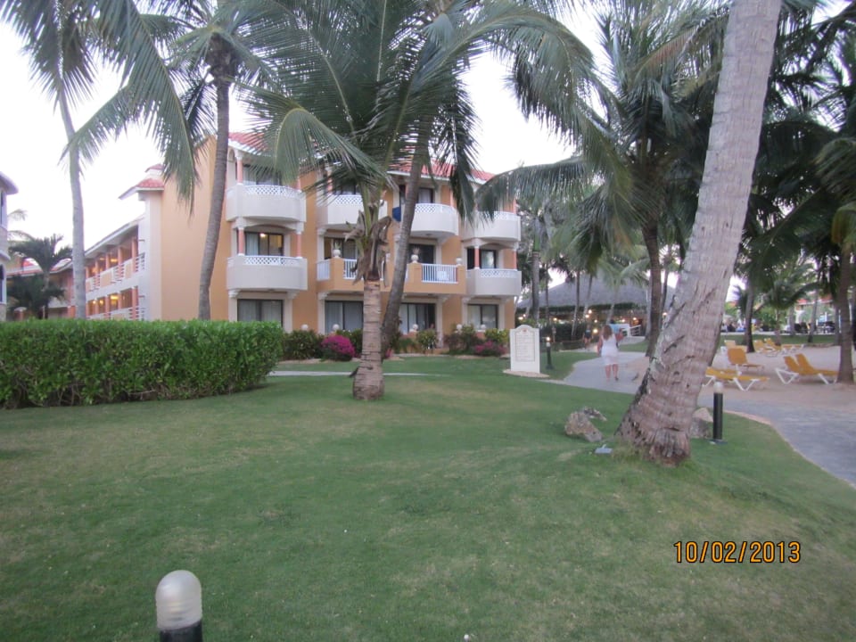 Gepflegter Rasen Hotel Viva Dominicus Palace by Wyndham-All Inclusive Resort