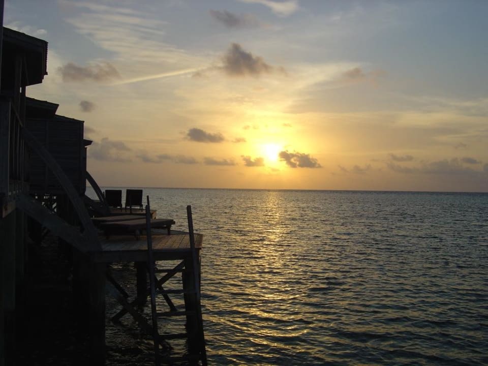 Sonnenuntergang Kuredu Island Resort & Spa