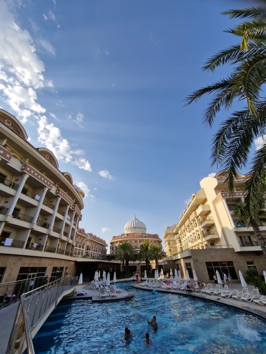 Außenansicht Kirman Belazur Resort & Spa