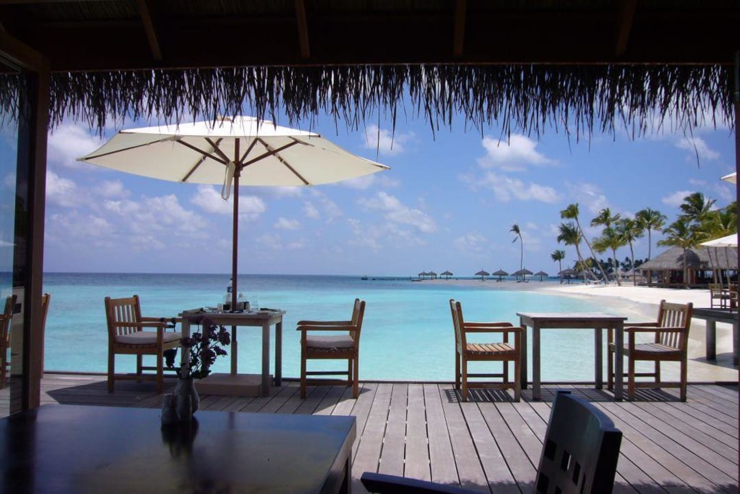 Blick vom Restaurant Veligandu Maldives Resort Island