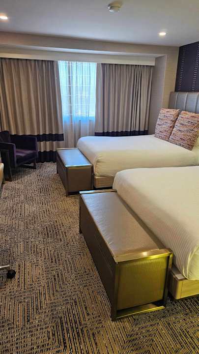 Zimmer Sahara Las Vegas