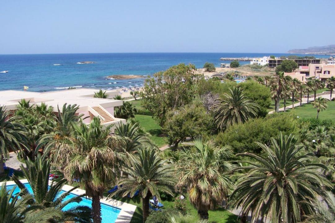 Ausblick aus dem vierten Stock zum Strand Calimera Sirens Beach