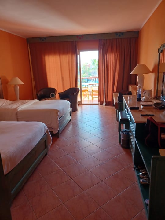 Zimmer Arabia Azur Resort