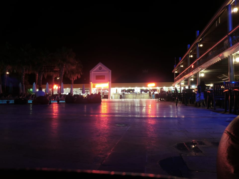 Fantasy Bar am Animationspool Botanik Hotel & Resort
