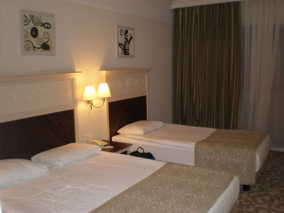 Hotelzimmer bei der Ankunft Aydinbey Kings Palace & Spa