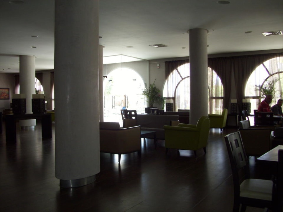 Bar El Mehdi Beach Resort