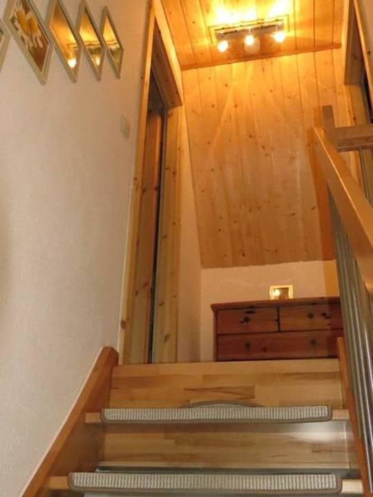 Treppe zu den Schlafzimmern des Ferienhauses Ferienwohnung Genetzkie