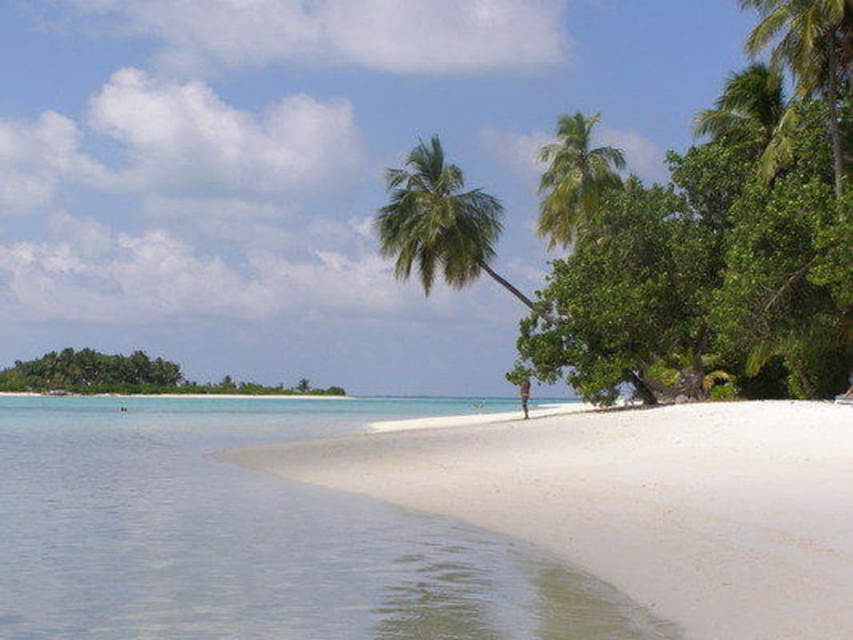 Unser Strandbereich  Meeru Maldives Resort Island