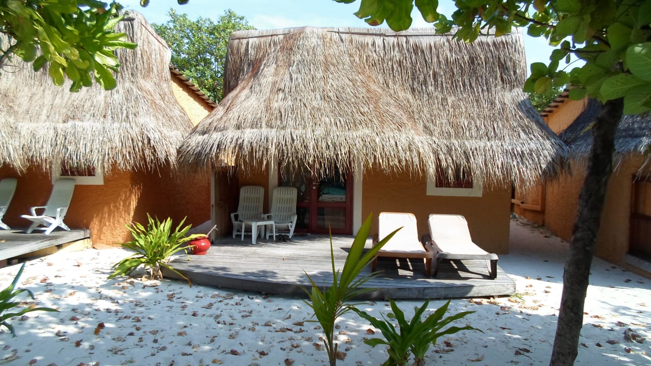 Beach Bungalow Nr. 472 Kuredu Island Resort & Spa