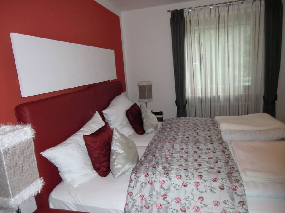 Unser Zimmer sehr sauber Hotel Scharnagl mit Waldgasthof