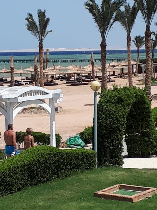 Strand Coral Sea Holiday Village