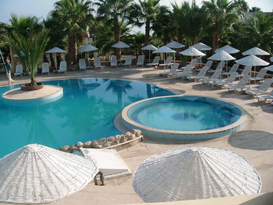 Pool Oscar Resort Hotel