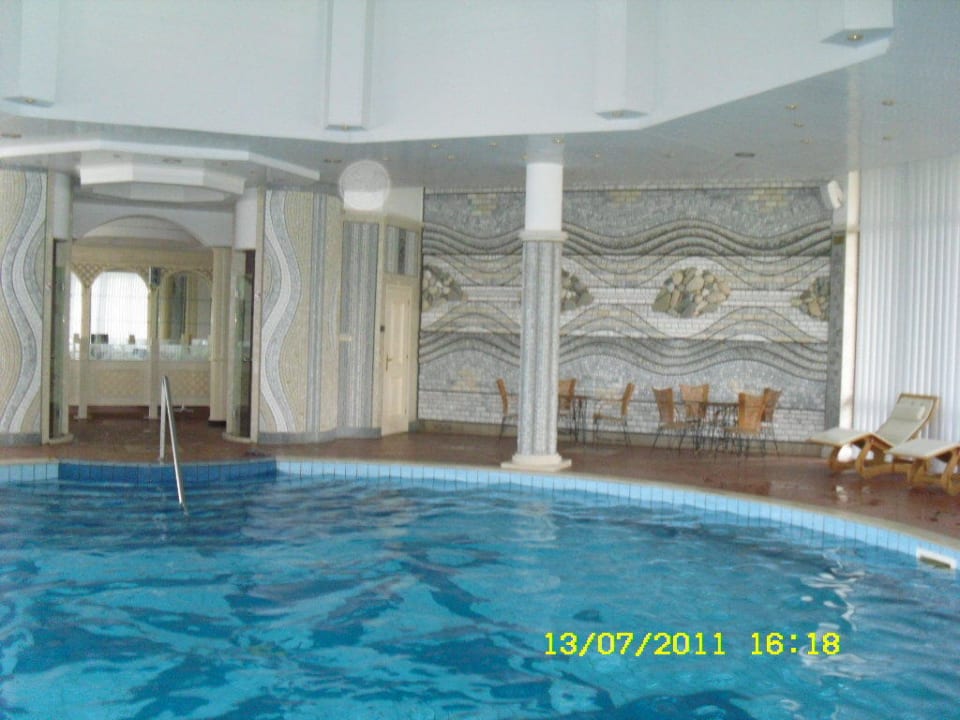 Innenpool Helena Sands