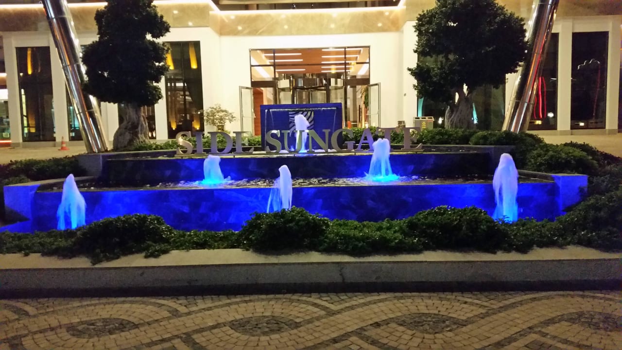 Eingang Side Sunport Hotel & Spa