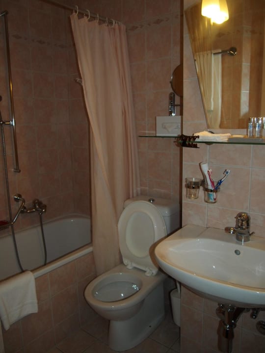 Bad im 70er Stil Mona Montreux