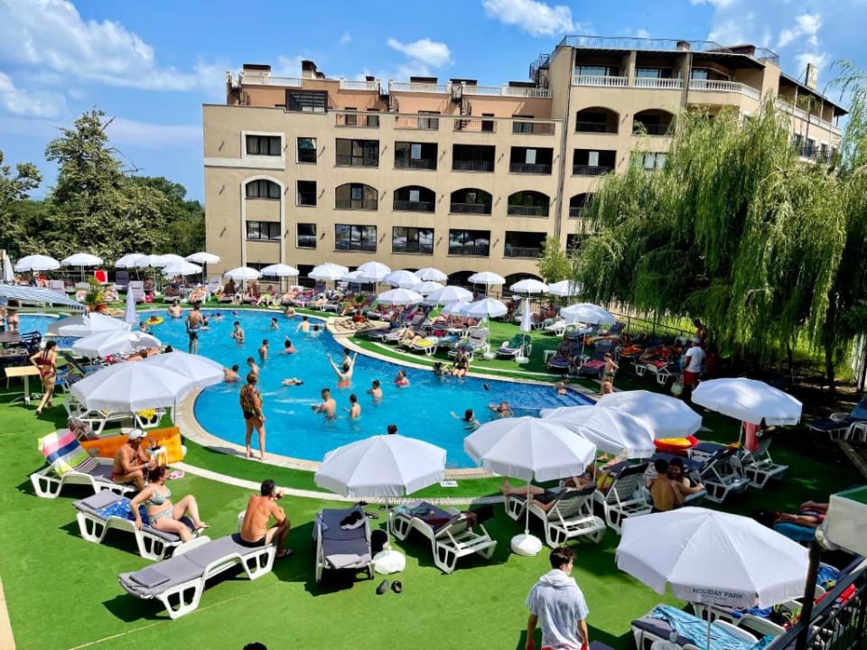 Pool Hotel Holiday Park