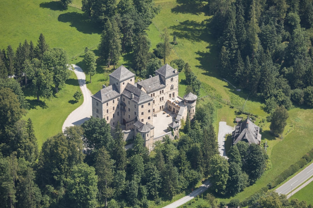 Außenansicht Schlossresidenz Fischhorn