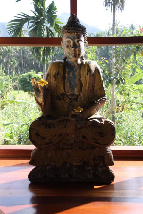 Rumah Isah - Master-Schlafraum Nusa Indah Bungalows & Villa