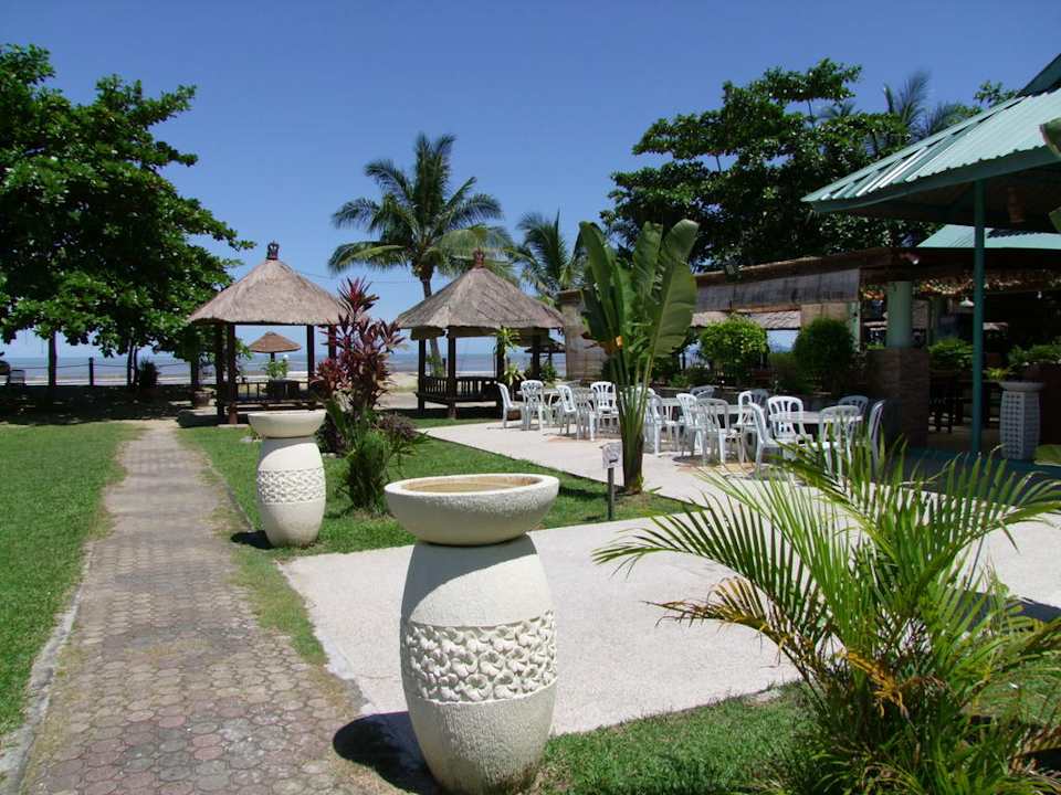 Gartenalage im Beringgis Hotel Beringgis Beach Resort