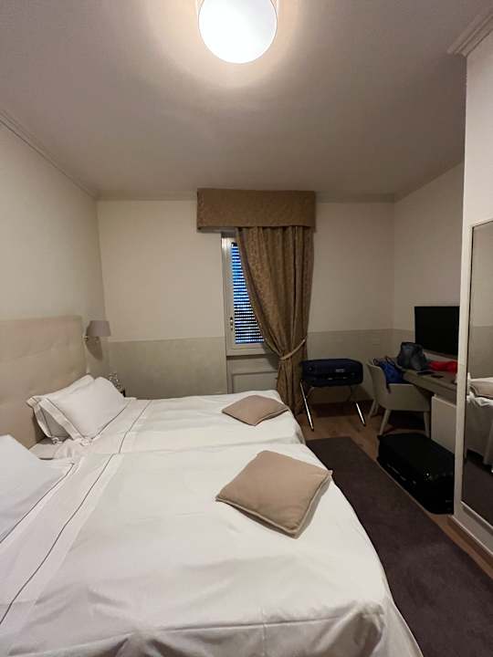 Zimmer Hotel Ambasciatori