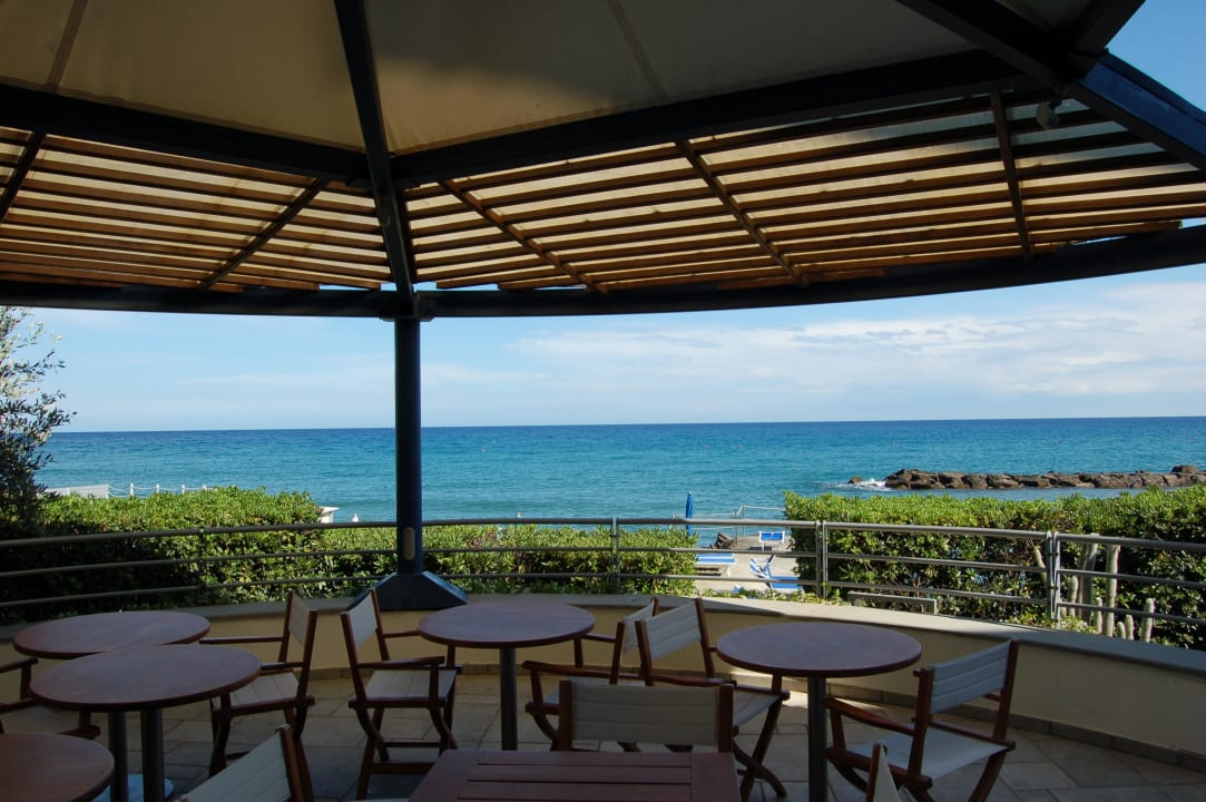 Terrasse vor dem Restaurant Grand Hotel Diana Majestic
