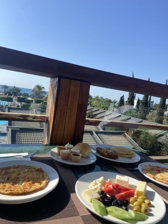 Gastro Limak Lara Deluxe Hotel & Resort