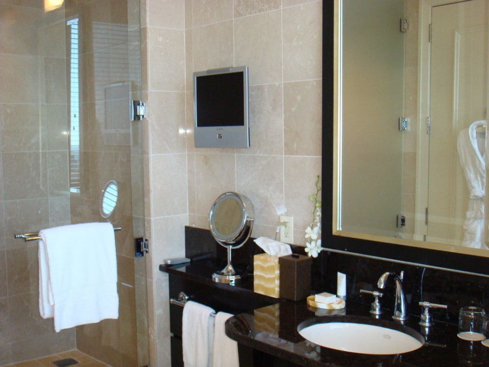 Bad Hotel Mandarin Oriental New York