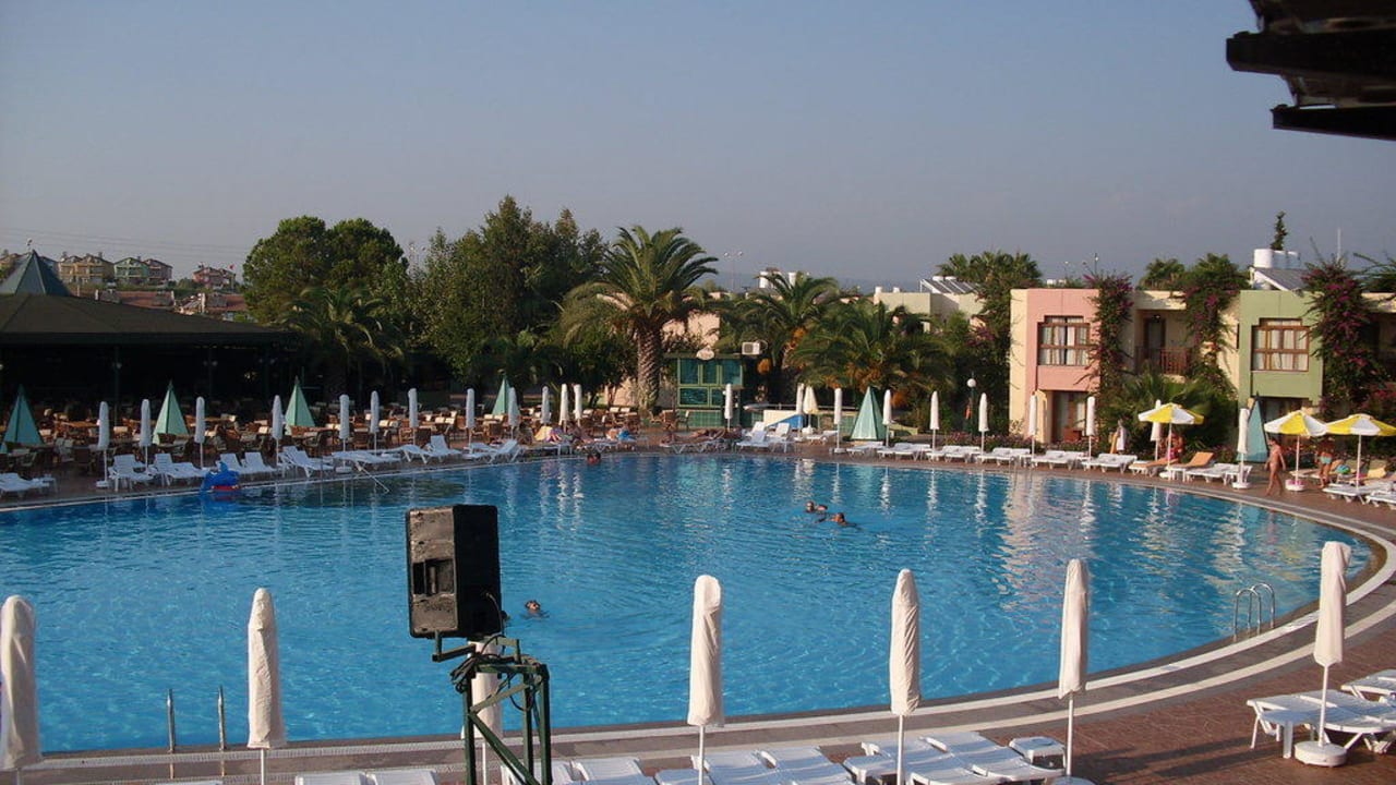 Aktiv Pool VONRESORT Golden Beach