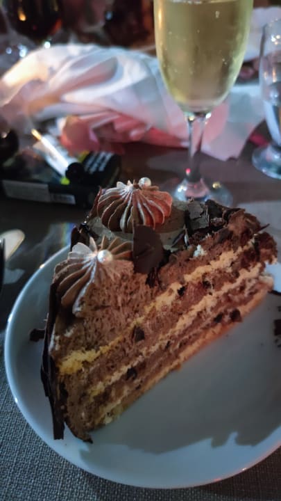 Gastro Side Village Hotel