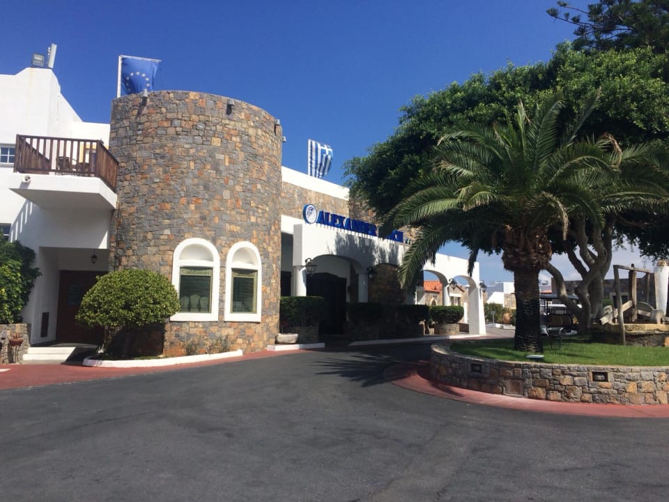 Außenansicht Alexander Beach Hotel & Village Resort